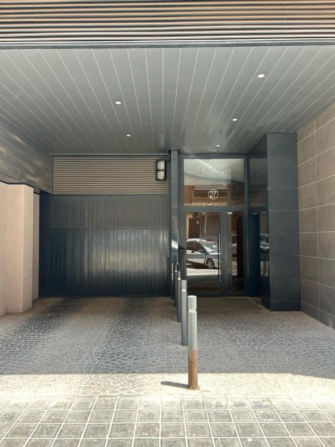 Lujoso Hogar Cerca Del Casco Antiguo De La Ciudad Apartment บาเลนเซีย ภายนอก รูปภาพ