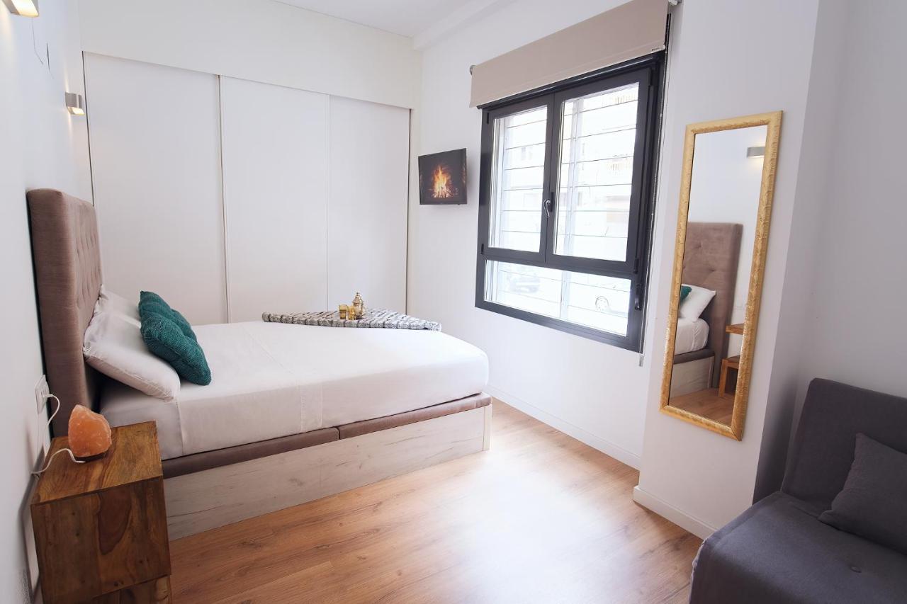 Lujoso Hogar Cerca Del Casco Antiguo De La Ciudad Apartment บาเลนเซีย ภายนอก รูปภาพ