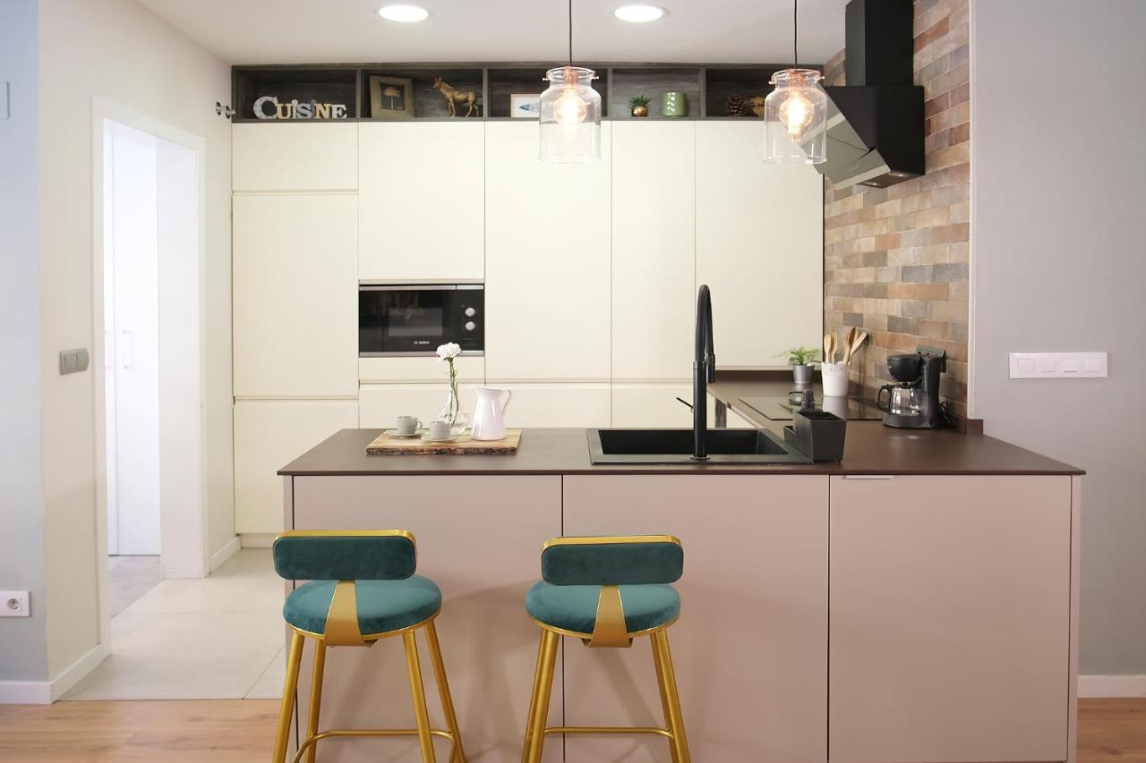 Lujoso Hogar Cerca Del Casco Antiguo De La Ciudad Apartment บาเลนเซีย ภายนอก รูปภาพ