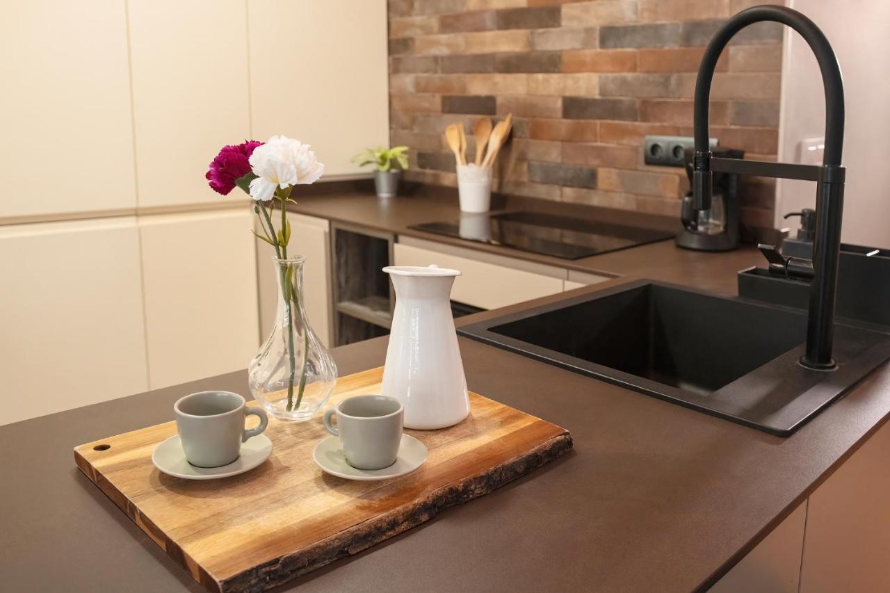 Lujoso Hogar Cerca Del Casco Antiguo De La Ciudad Apartment บาเลนเซีย ภายนอก รูปภาพ