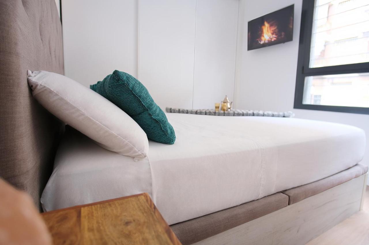 Lujoso Hogar Cerca Del Casco Antiguo De La Ciudad Apartment บาเลนเซีย ภายนอก รูปภาพ