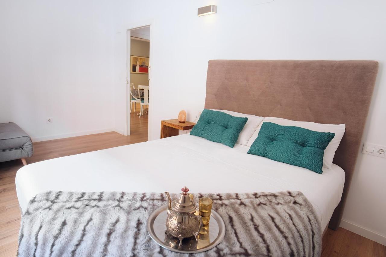 Lujoso Hogar Cerca Del Casco Antiguo De La Ciudad Apartment บาเลนเซีย ภายนอก รูปภาพ